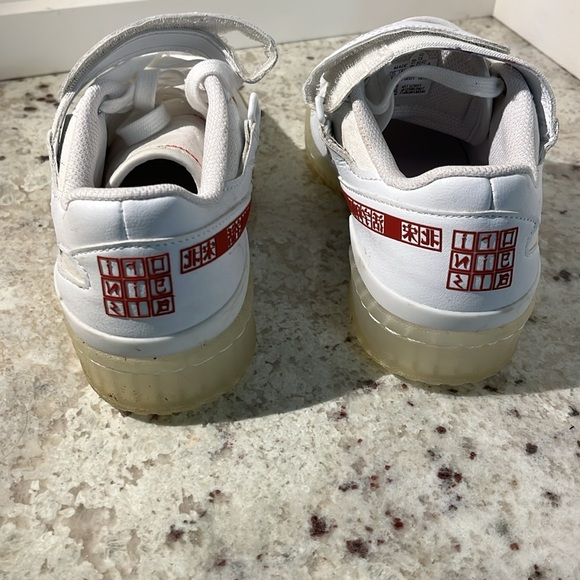 Adidas Forum Low Chinese New Year youth size US 4. - Picture 5 of 6